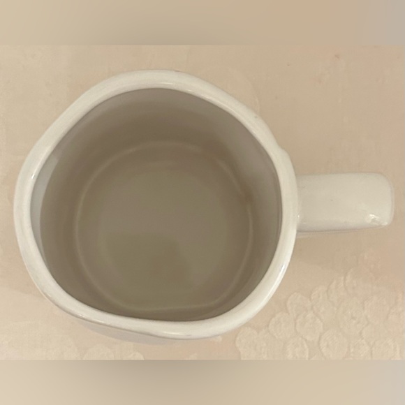 White ‘Hello’ Rae Dunn Mug - Picture 3 of 3